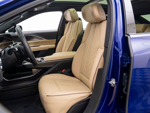 Certified 2024 Cadillac Lyriq Sport w/ Nappa Leather Package image 20