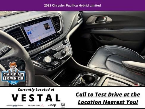 Used 2023 Chrysler Pacifica Limited w/ S Appearance Package FWD image 15