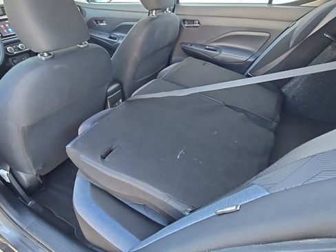 Used 2024 Nissan Versa SV FWD image 31