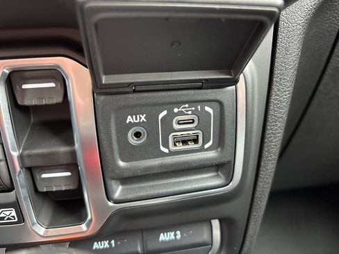 New 2026 Jeep Wrangler Unlimited Rubicon image 19