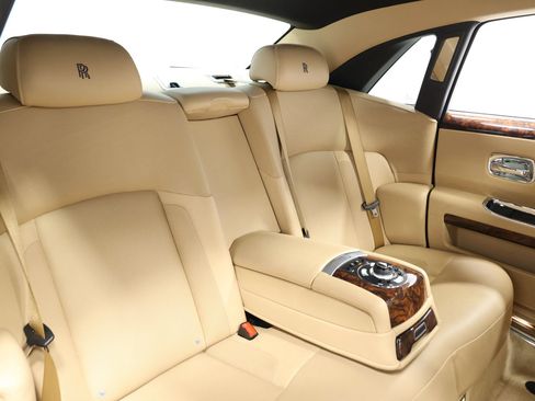 Used 2011 Rolls-Royce Ghost RWD image 85