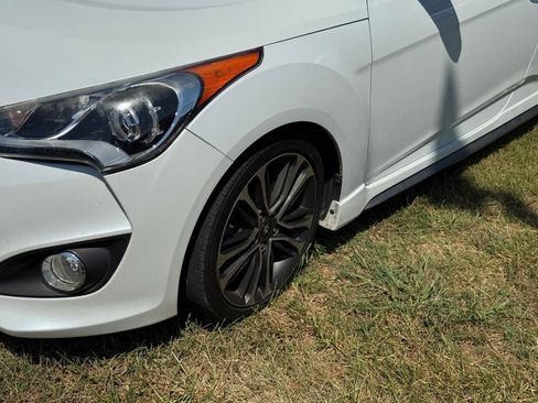 Used 2016 Hyundai Veloster Turbo w/ Option Group 04 FWD image 5