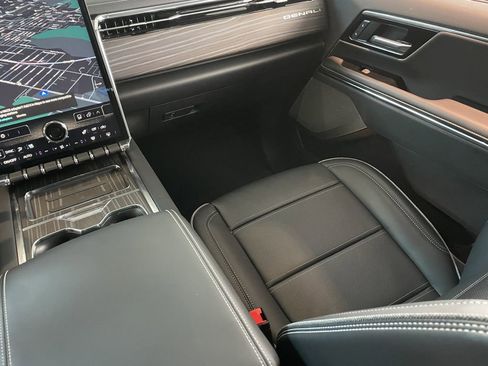 New 2025 GMC Sierra EV Denali image 33