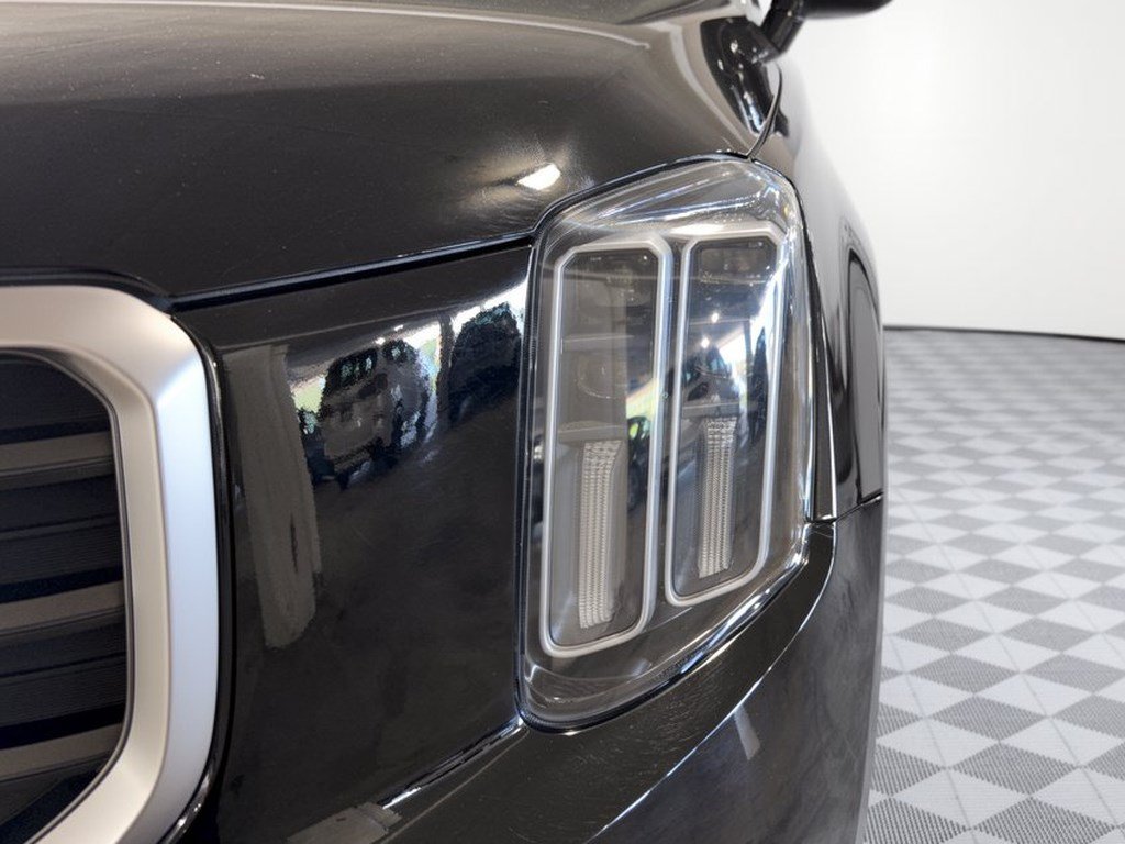 Used 2025 Kia Telluride SX Prestige AWD/4WD image 12