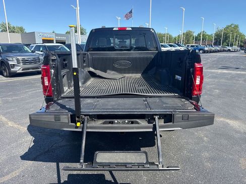 Used 2022 Ford F150 XLT w/ Equipment Group 302A High AWD/4WD image 15