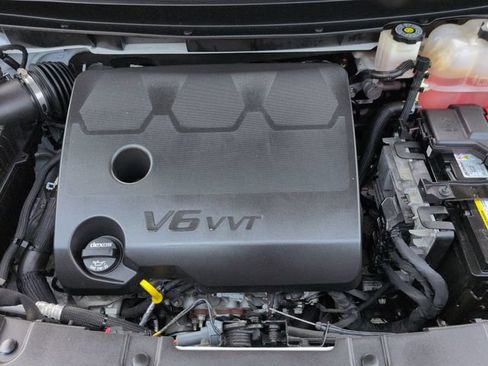Used 2023 Chevrolet Traverse RS w/ LPO, Floor Liner Package AWD/4WD image 33