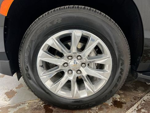 Used 2024 Chevrolet Tahoe Premier AWD/4WD image 28