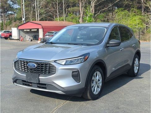 Used 2024 Ford Escape Active image 1