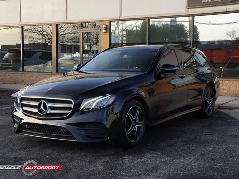Used 2017 Mercedes-Benz E 400 4MATIC Wagon image 3