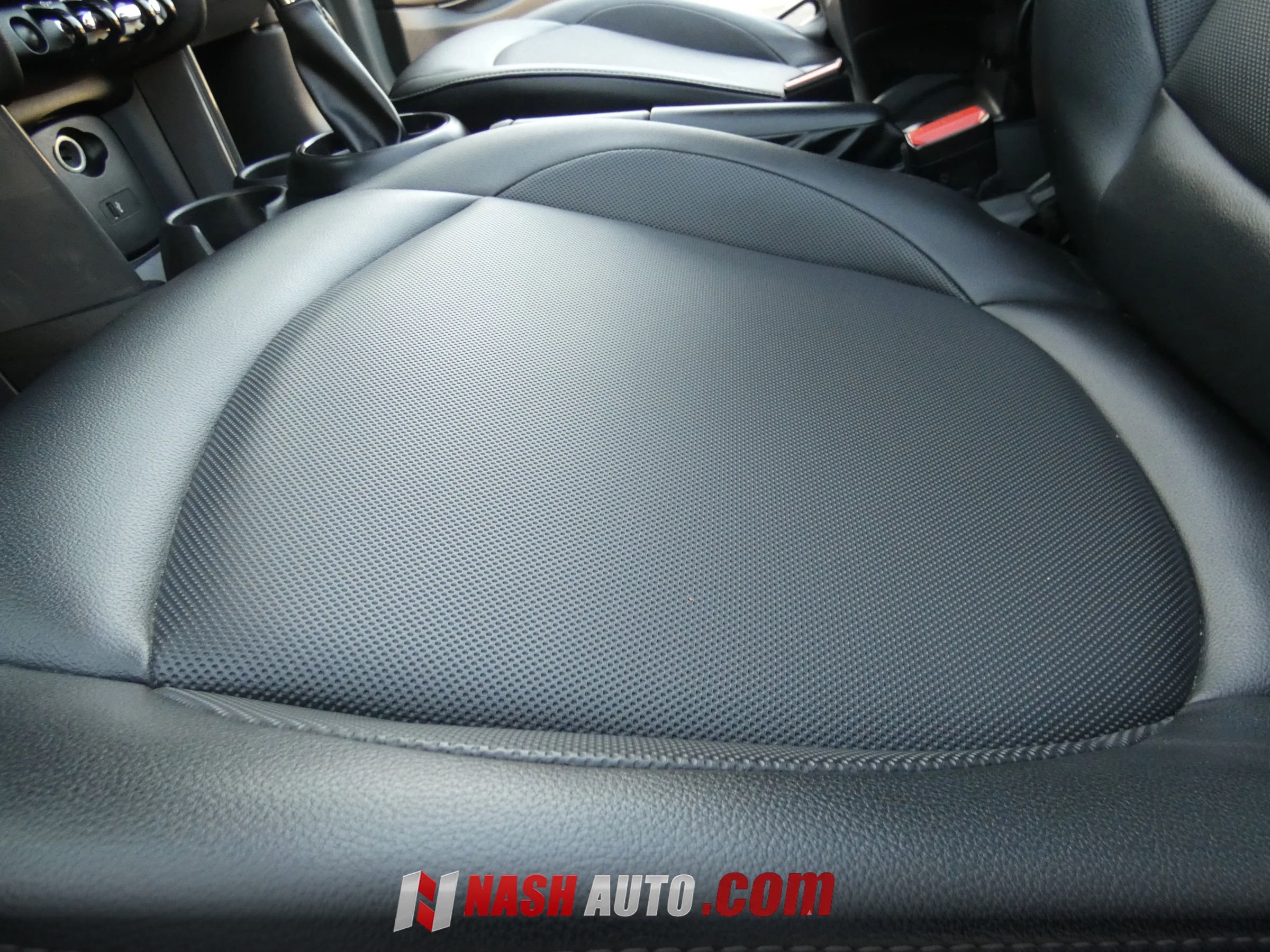Used 2019 MINI Cooper Convertible FWD image 36