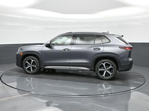 New 2025 Volkswagen Tiguan SE image 6