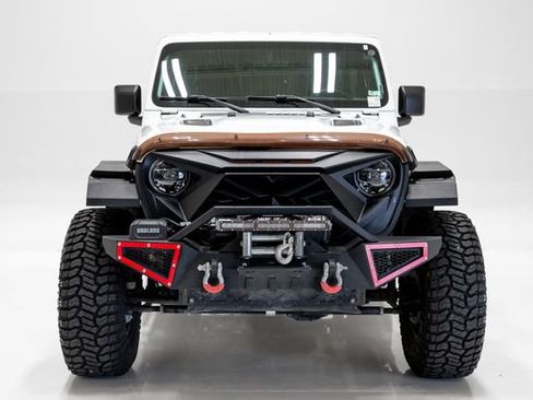 Used 2018 Jeep Wrangler Unlimited Rubicon AWD/4WD image 4