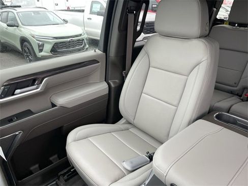 New 2026 Chevrolet Silverado 1500 LTZ w/ LTZ Premium Package image 24