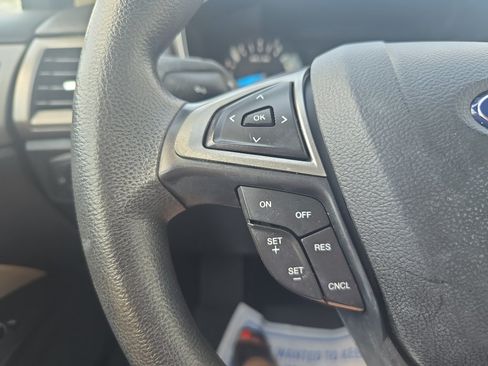 Used 2017 Ford Fusion S FWD image 21
