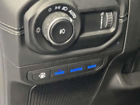 Used 2024 Jeep Wrangler High Altitude image 22