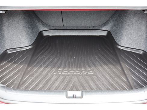 Used 2018 Honda Accord Touring image 52