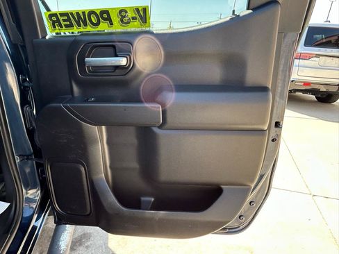 Used 2021 Chevrolet Silverado 1500 LT w/ Bed Protection Package AWD/4WD image 15
