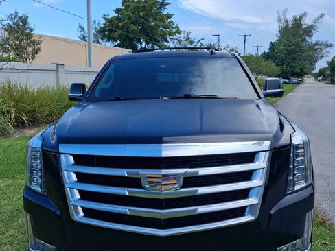 Used 2015 Cadillac Escalade ESV Premium AWD/4WD image 3