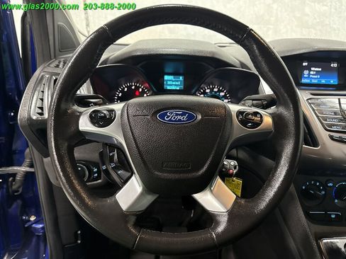 Used 2016 Ford Transit Connect XLT image 4