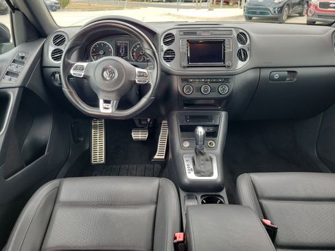 Used 2016 Volkswagen Tiguan R-Line image 13