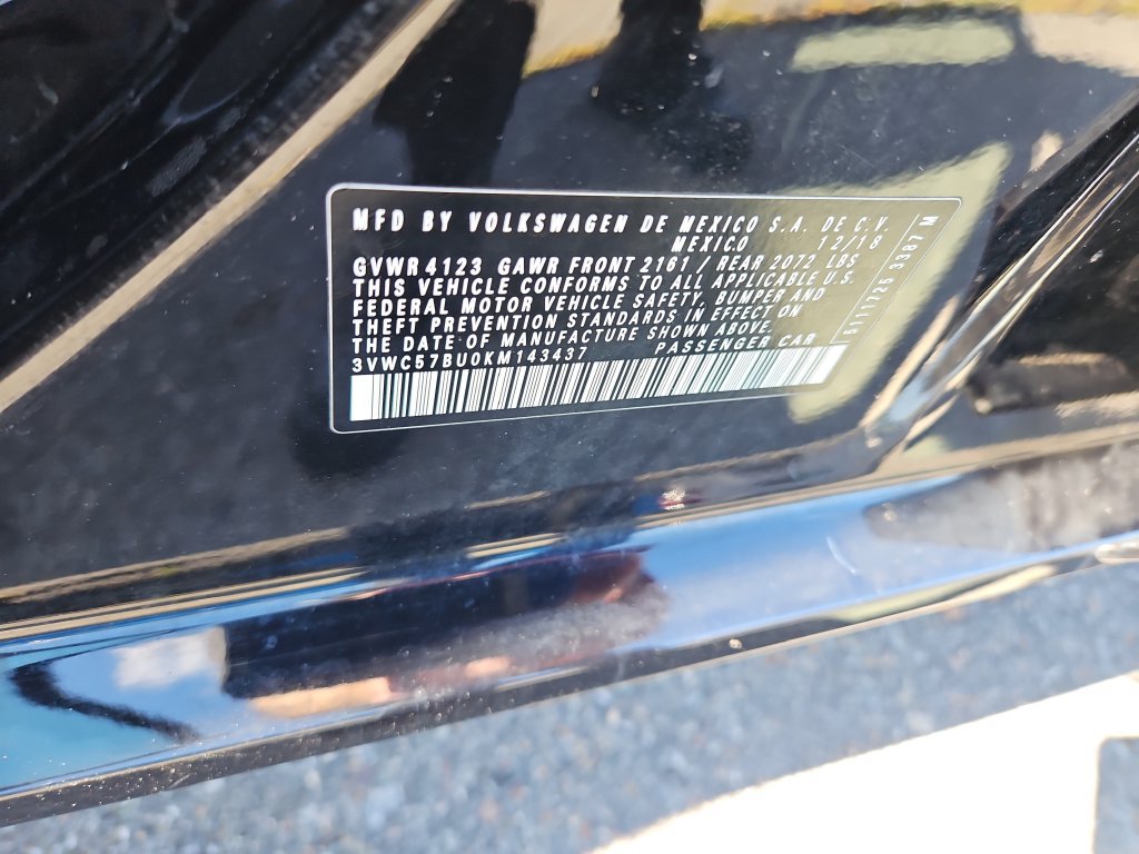 Used 2019 Volkswagen Jetta SE w/ Cold Weather Package FWD image 14
