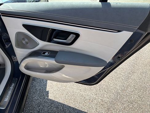 Used 2023 Mercedes-Benz EQS 450+ Sedan image 16