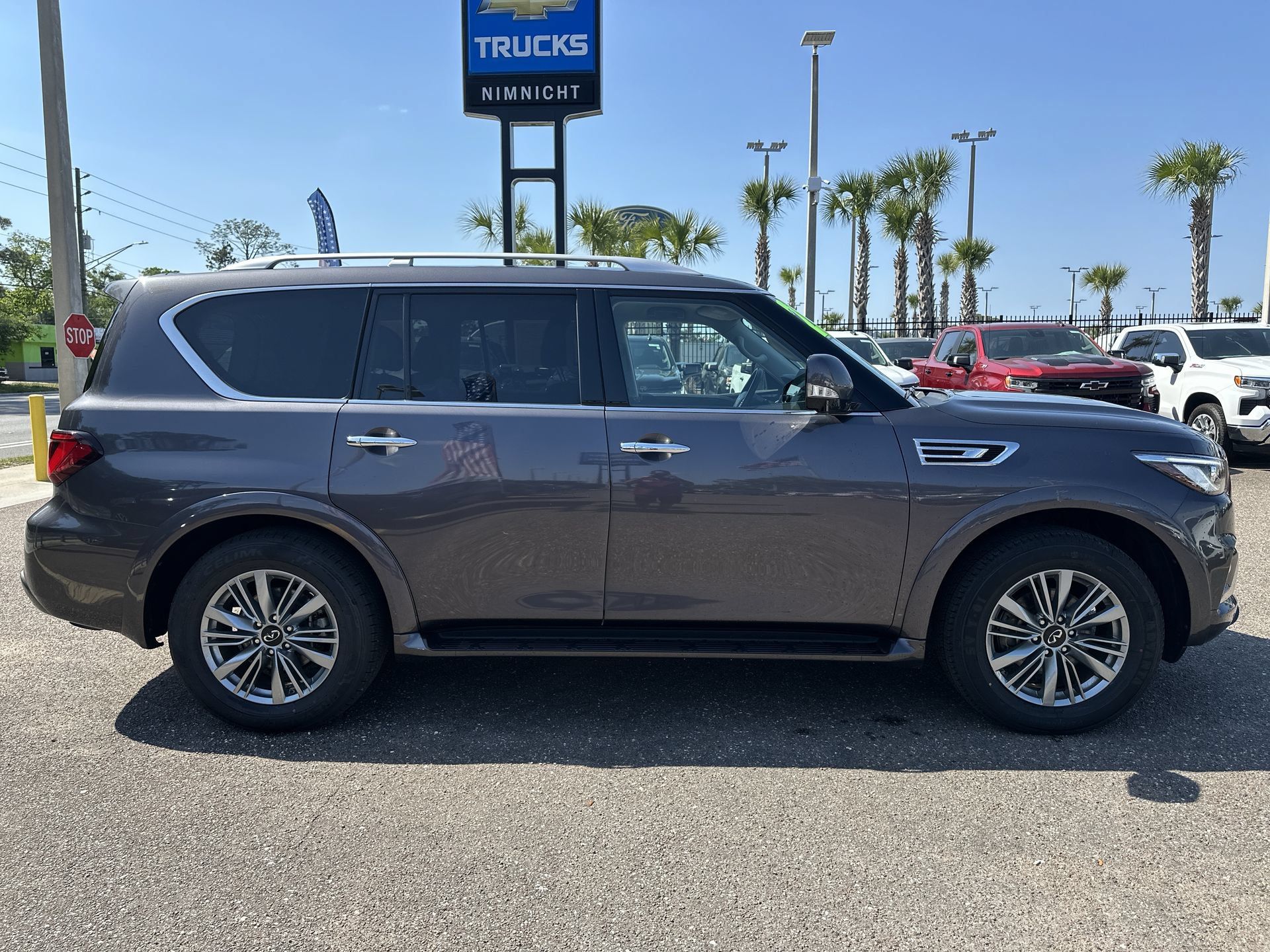Used 2024 INFINITI QX80 Luxe RWD image 17
