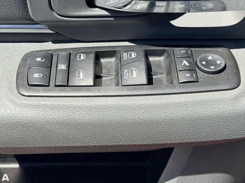 Used 2019 RAM 1500 Classic Warlock w/ Electronics Group AWD/4WD image 17