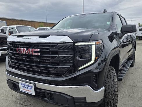Used 2024 GMC Sierra 1500 Pro AWD/4WD image 3
