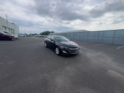 Used 2020 Chevrolet Malibu LT FWD image 3