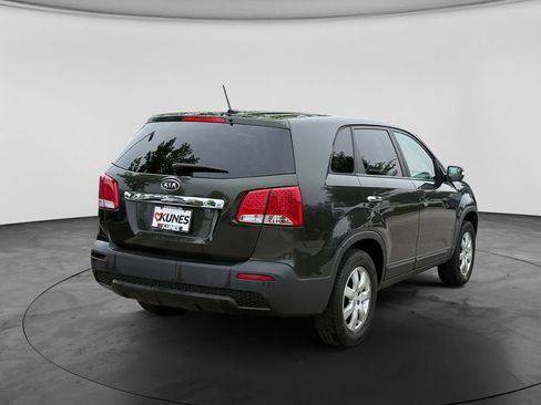 Used 2011 Kia Sorento 2WD image 10
