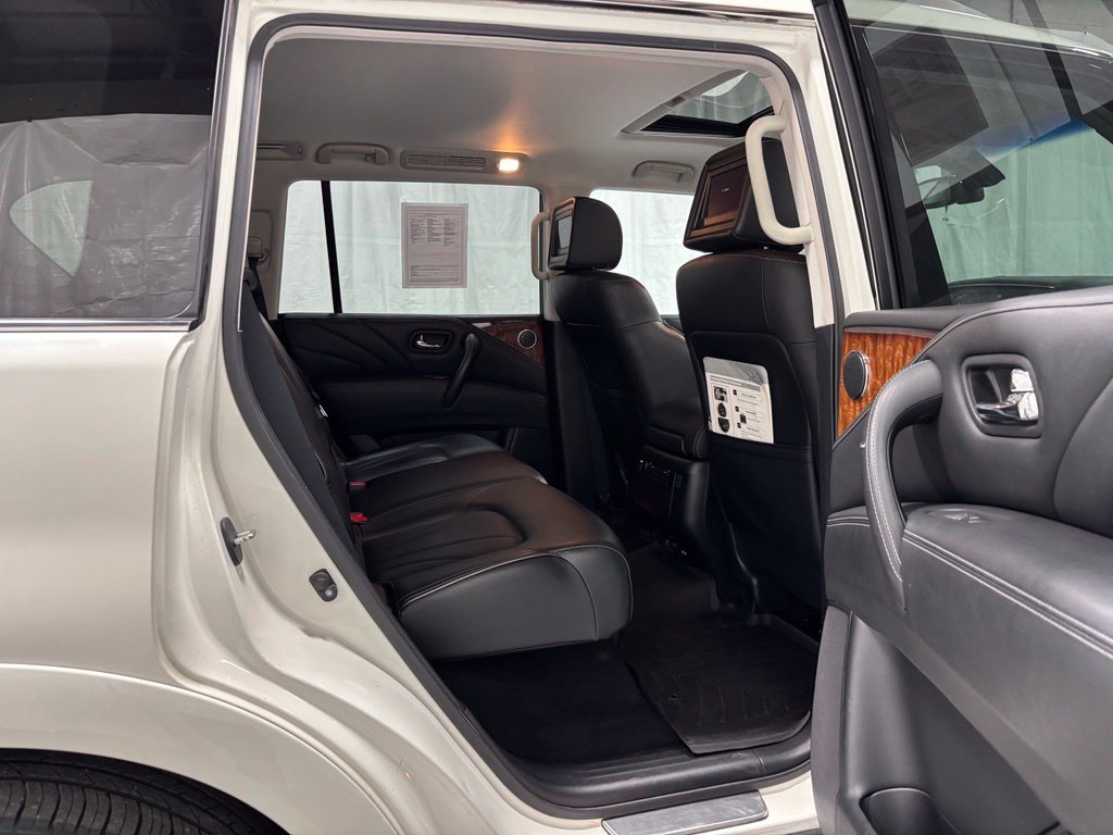 Used 2015 INFINITI QX80 4WD w/ Deluxe Technology Package image 52