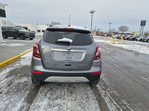 Used 2020 Buick Encore Essence w/ Experience Buick Package image 8