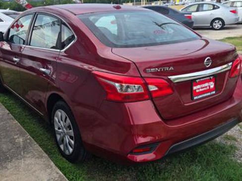 Used 2016 Nissan Sentra SV FWD image 6