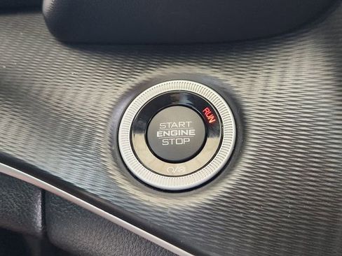 Used 2023 Jeep Grand Cherokee Altitude RWD image 19