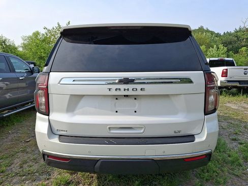 Used 2022 Chevrolet Tahoe LT w/ Luxury Package AWD/4WD image 6