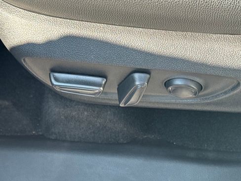 Used 2024 Toyota Grand Highlander XLE image 47