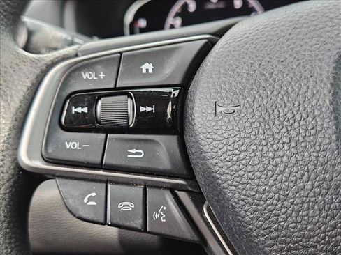 Used 2018 Honda Accord EX image 22
