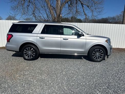 Used 2018 Ford Expedition Max Limited image 3