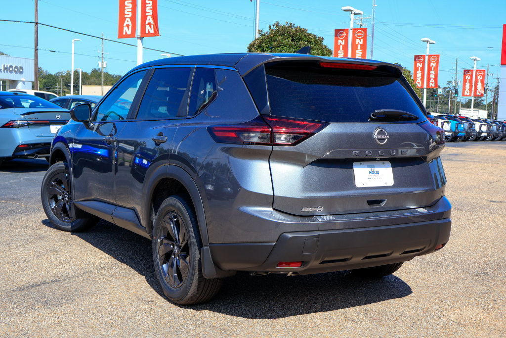 New 2026 Nissan Rogue SV FWD image 2