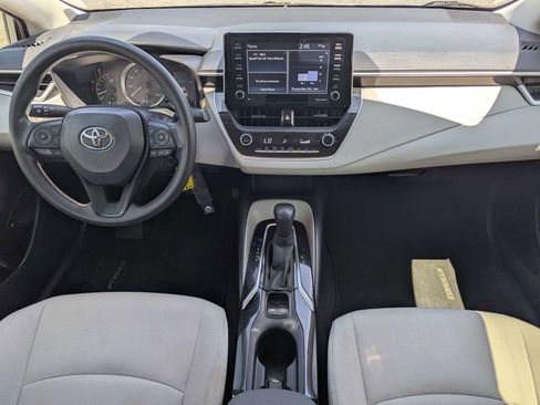 Used 2021 Toyota Corolla LE FWD image 14