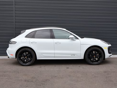 New 2026 Porsche Macan GTS AWD/4WD image 8