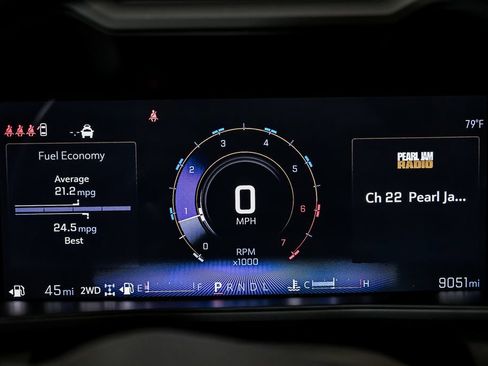 Used 2025 Chevrolet Colorado Trail Boss AWD/4WD image 16