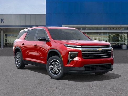 New 2026 Chevrolet Traverse LT w/ Driver Confidence Package FWD image 7