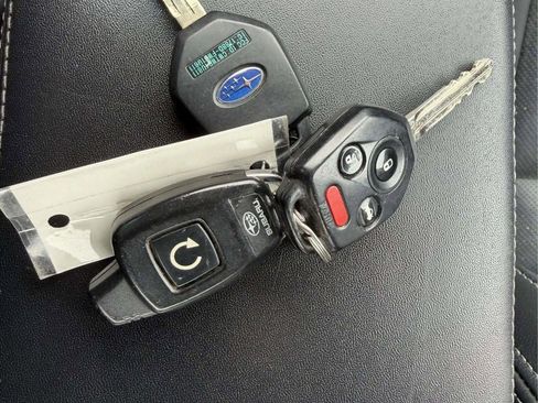 Used 2016 Subaru Legacy 2.5i Limited image 34