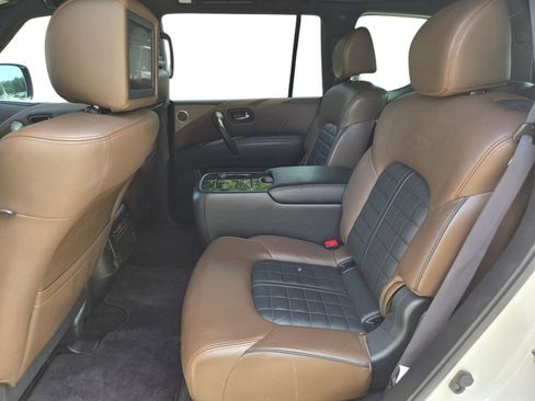 Used 2020 Nissan Armada Platinum w/ Platinum Reserve Package AWD/4WD image 19
