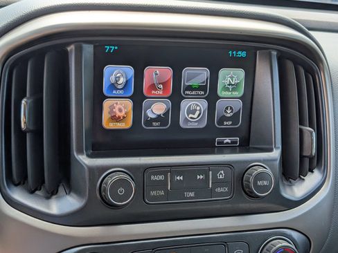 Used 2017 Chevrolet Colorado Z71 AWD/4WD image 26