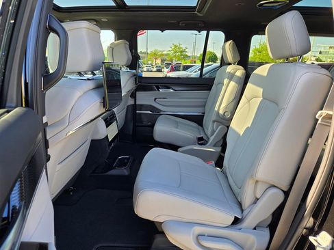 New 2026 Jeep Grand Wagoneer L Summit w/ Rear Seat Video Group I AWD/4WD image 28