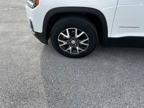 Used 2021 GMC Acadia SLE image 10