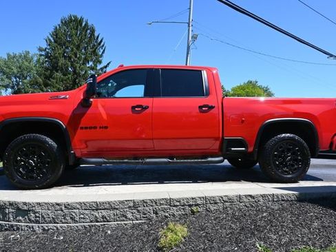Used 2022 Chevrolet Silverado 2500 LTZ w/ LTZ Plus Package AWD/4WD image 8